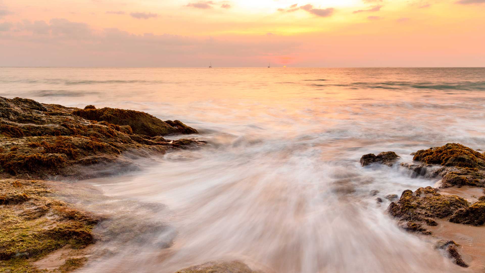 Nang Thong Beach