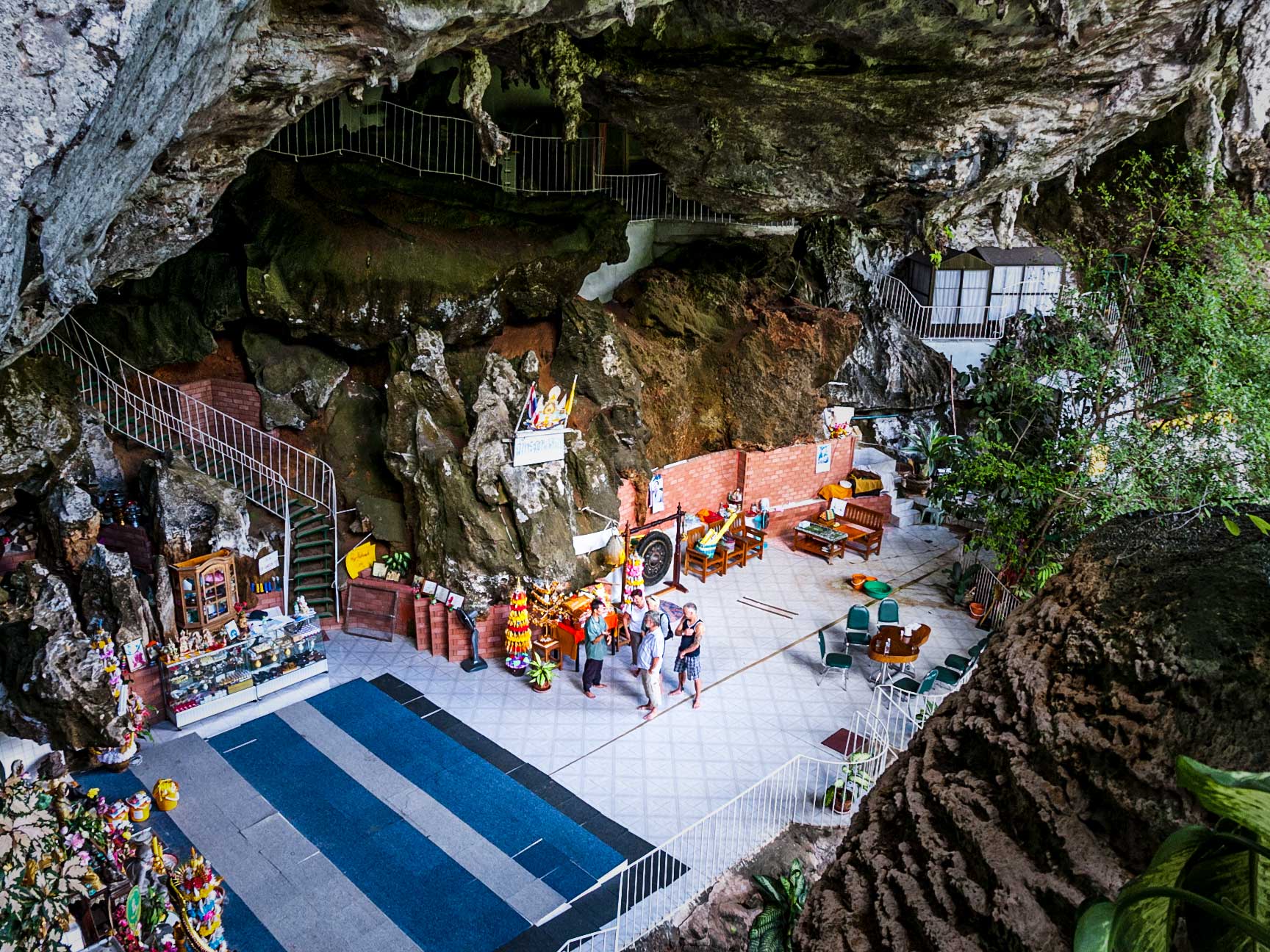 Wat Tham Phaya Nakarad Tempel (Naga Höhlen Temple/Drachen HöhlenTempel)