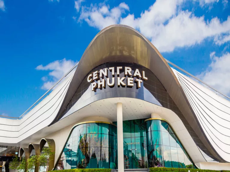 Shopping et visite de Phuket – Découvrez le plus grand temple de Phuket et faites les boutiques jusqu&rsquo;à épuisement !