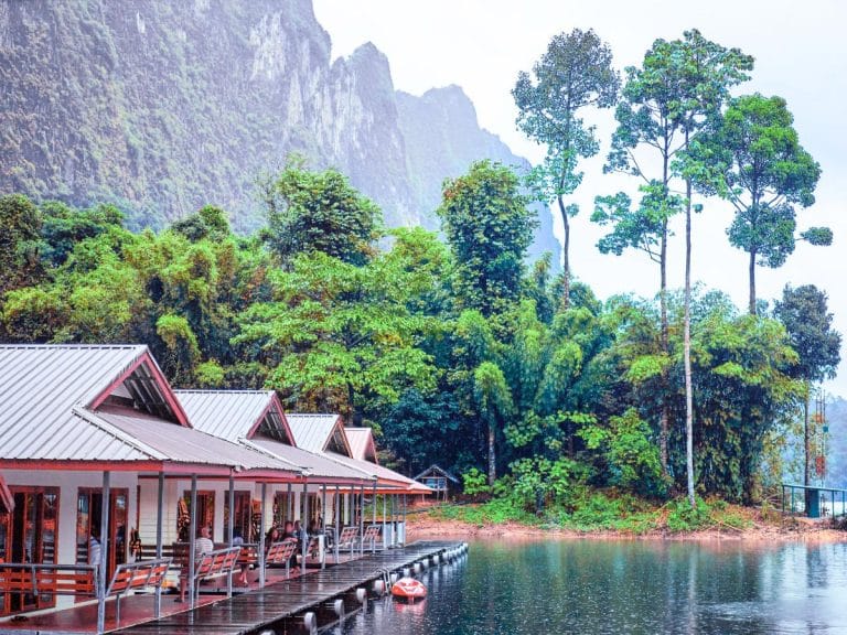 Khao Sok Floating Bungalows & Cheow Lan See Abenteuer
